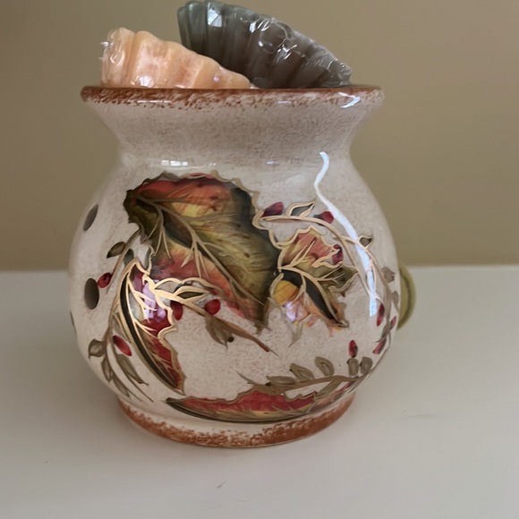 4/$20 NWT Ceramic Wax Warmer. - Picture 8 of 10